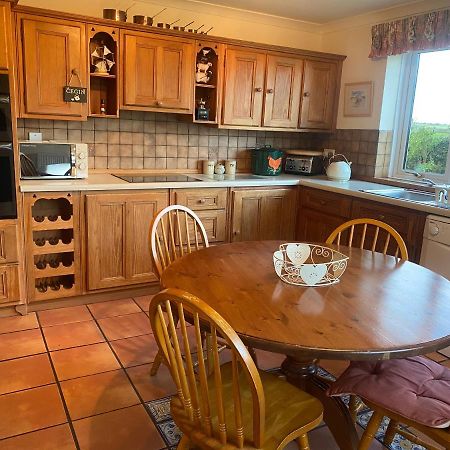霍利黑德Charming 2 Bed House Near Rhoscolyn Discounts For别墅 外观 照片